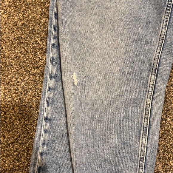 GAP Women's 90s Loose High Rise Straight Leg Jeans Light Blue size 30/10 Ripped - Picture 4 of 11